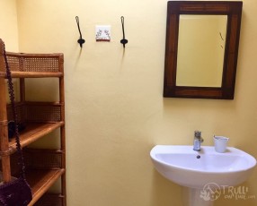 Casa Limo | Lamie di Tara | bathroom