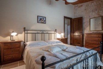 Trulli in Fiore - Camelia - bedroom