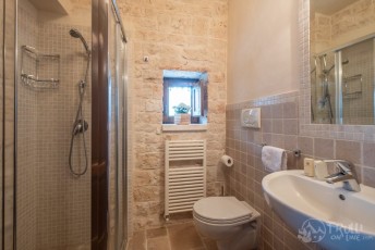 Trulli in fiore - Gerbera - small bathroom