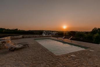 Trullo Meraviglie | pool at the sunset